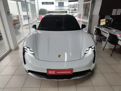 Porsche Taycan Cross Turismo 2022 - 65750 EUR, 55800 km - AUTO.MOTO.pt - 55800km - foto 4 de 40
