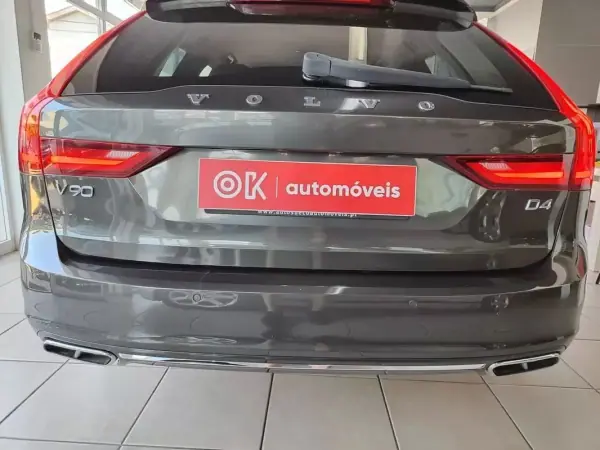 Volvo V90 2018 - 20990 EUR, 188000 km - AUTO.MOTO.pt - 188000km - foto 8 de 35