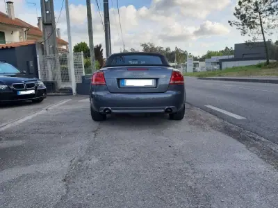 Audi A4 Cabrio 2014 - 10900 EUR, 193145 km - AUTO.MOTO.pt - 193145km - foto 8 de 34