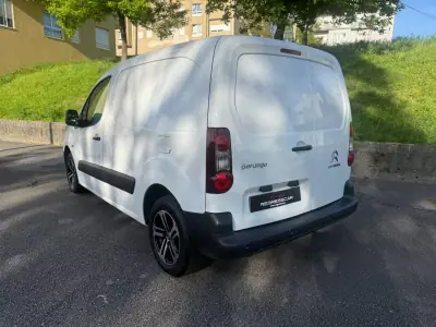 Citroën BERLINGO VAN XL 1.5 BLUE HDI 3 LUGARES 2012 - 6990 EUR, 247000 km - AUTO.MOTO.pt - 247000km - foto 6 de 24