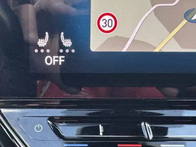 Volkswagen ID.3 2020 - 19500 EUR, 94000 km - AUTO.MOTO.pt - 94000km - foto 15 de 44