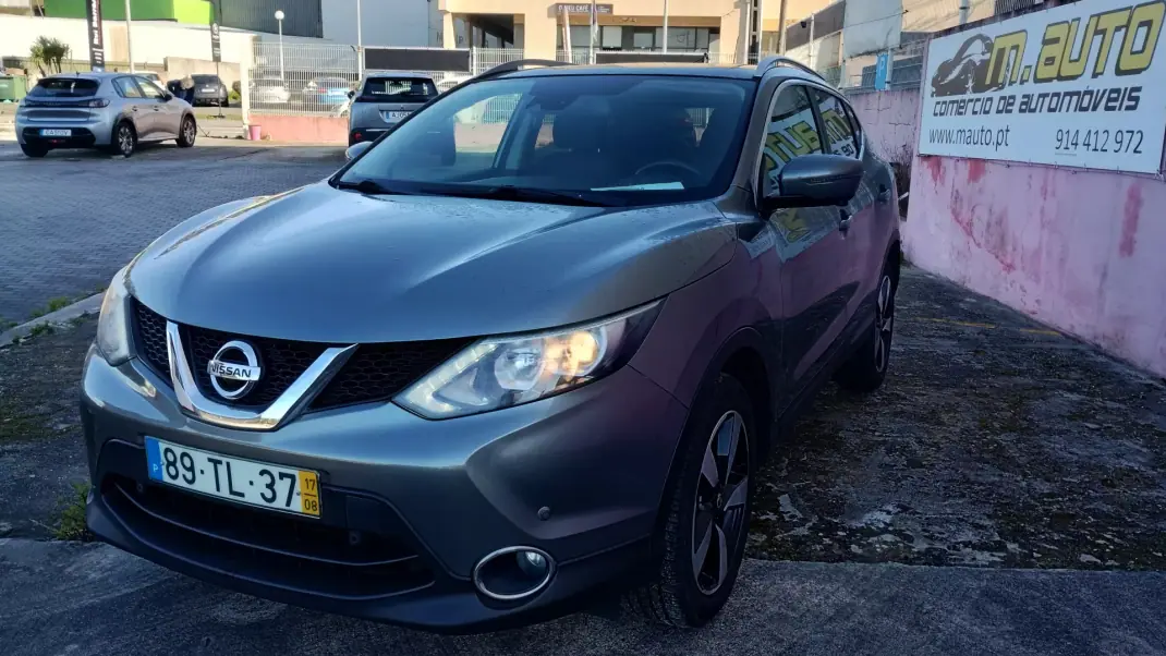 Nissan Qashqai 2017 - 15999 EUR, 139999 km - AUTO.MOTO.pt - 139999km - foto 8 de 34
