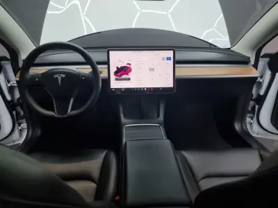 Tesla Model 3 2022 - 30800 EUR, 94100 km - 94100km - foto 15 de 15