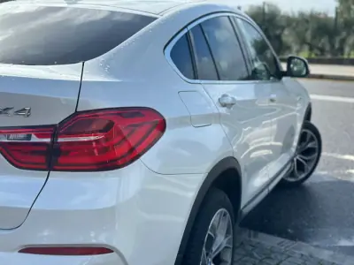 BMW X4 2016 - 35000 EUR, 121889 km - AUTO.MOTO.pt - 121889km - foto 4 de 24
