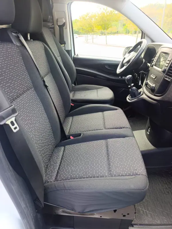 Mercedes-Benz 2020 - 20350 EUR, 114000 km - AUTO.MOTO.pt - 114000km - foto 15 de 15