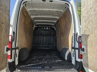 Renault Master 2019 - 13250 EUR, 320000 km - 320000km - foto 6 de 10