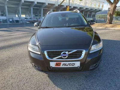 Volvo V50 2010 - 4490 EUR, 384950 km - 384950km - foto 11 de 23
