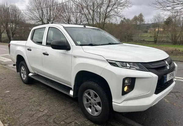 Mitsubishi L200 2022 - 29900 EUR, 136000 km - AUTO.MOTO.pt - 136000km - foto 2 de 12