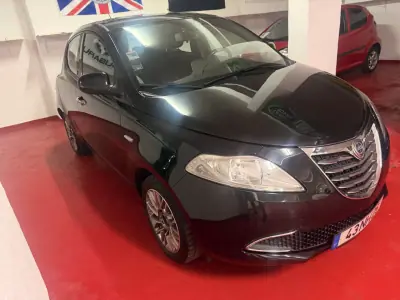 Lancia Ypsilon 2012 — foto 6 de 40