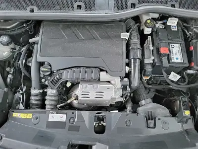 Peugeot 2008 2021 - 18400 EUR, 36177 km - AUTO.MOTO.pt - 36177km - foto 21 de 24