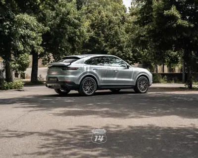 Porsche Cayenne Coupé 2021 - 73990 EUR, 30630 km - AUTO.MOTO.pt - 30630km - foto 51 de 56