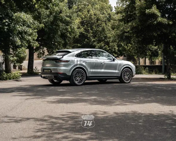 Porsche Cayenne Coupé 2021 - 73990 EUR, 30630 km - AUTO.MOTO.pt - 30630km - foto 51 de 56