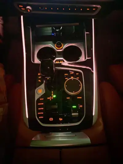 BMW X7 2021 - 84900 EUR, 69000 km - AUTO.MOTO.pt - 69000km - foto 29 de 49