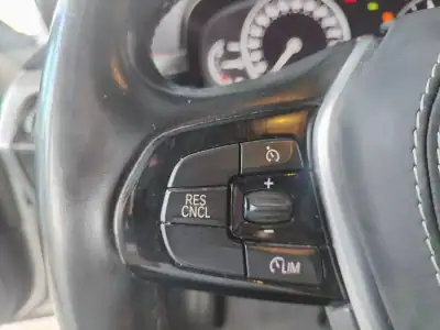 BMW 520 2017 - 23500 EUR, 165600 km - AUTO.MOTO.pt - 165600km - foto 27 de 38