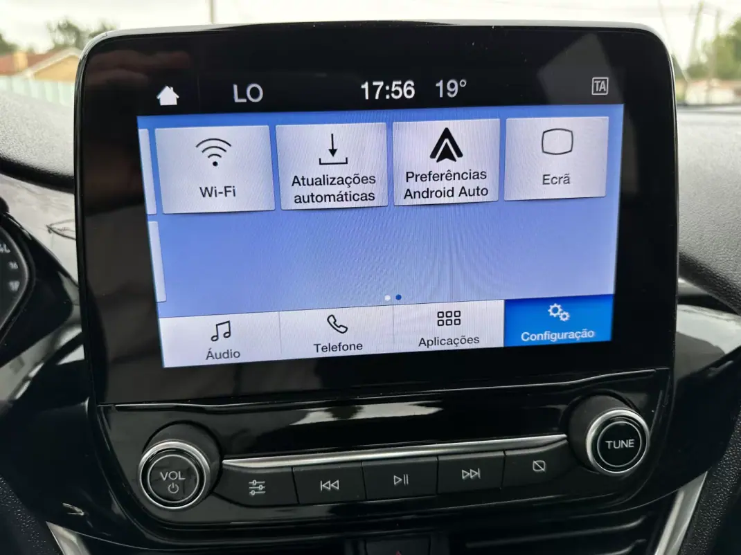 Ford Fiesta 2022 - 15200 EUR, 120000 km - 120000km - foto 38 de 57