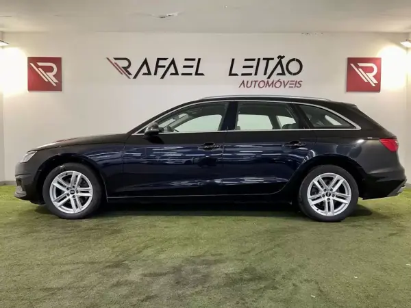 Audi A4 Avant 2022 - 21350 EUR, 187000 km - AUTO.MOTO.pt - 187000km - foto 10 de 38