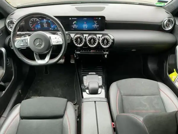 Mercedes-Benz A 250 2020 - 28500 EUR, 16229 km - AUTO.MOTO.pt - 16229km - foto 10 de 16