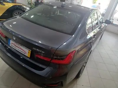 BMW 330 2021 - 27890 EUR, 51862 km - AUTO.MOTO.pt - 51862km - foto 9 de 37