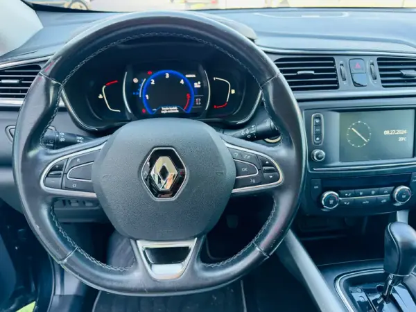 Renault Kadjar 2016 - 18000 EUR, 105000 km - AUTO.MOTO.pt - 105000km - foto 15 de 32