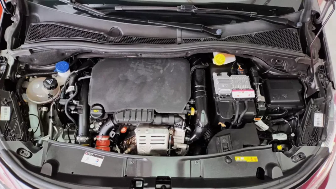 Peugeot 2008 2016 - 13750 EUR, 44423 km - AUTO.MOTO.pt - 44423km - foto 57 de 58