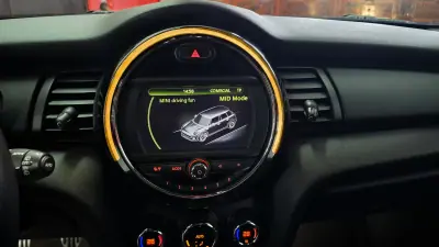 MINI One 2016 - 11850 EUR, 153106 km - AUTO.MOTO.pt - 153106km - foto 26 de 51