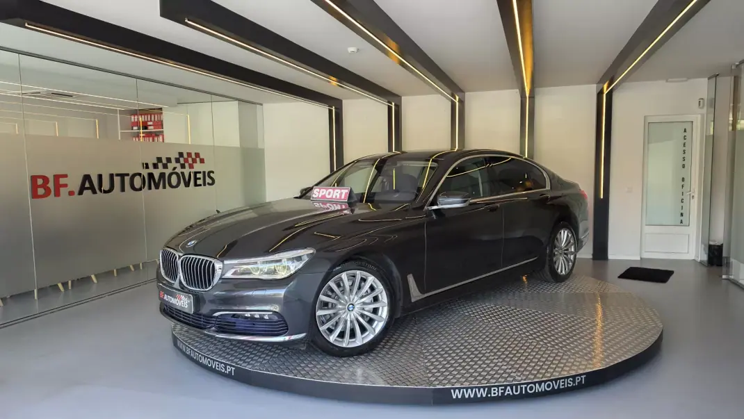 BMW 730 2016 - 29900 EUR, 188987 km - AUTO.MOTO.pt - 188987km - foto 2 de 69