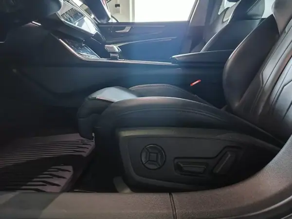 Audi A6 2018 - 26950 EUR, 198000 km - AUTO.MOTO.pt - 198000km - foto 25 de 45