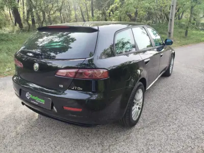 Alfa Romeo 159 Sportwagon 2010 - 7500 EUR, 267600 km - AUTO.MOTO.pt - 267600km - foto 11 de 17