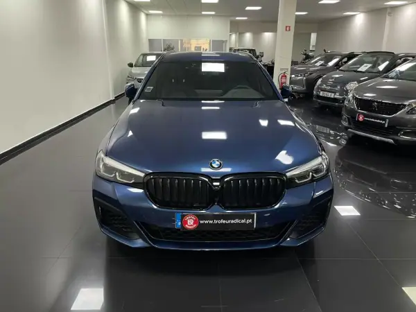 BMW 530e e Pack Desportivo M 2021 Hybrid Plug-In