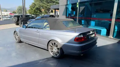 BMW 320 2003 — foto 5 de 14