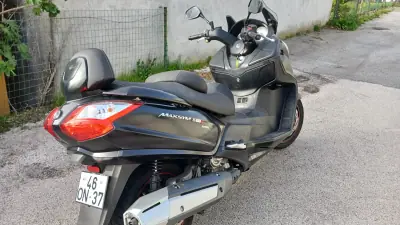 SYM MAXSYM 2014 - 3250 EUR, 11000 km - AUTO.MOTO.pt - 11000km - foto 5 de 6