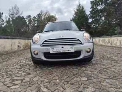 MINI Clubman 2011 - 7500 EUR, 293000 km - AUTO.MOTO.pt - 293000km - foto 64 de 65