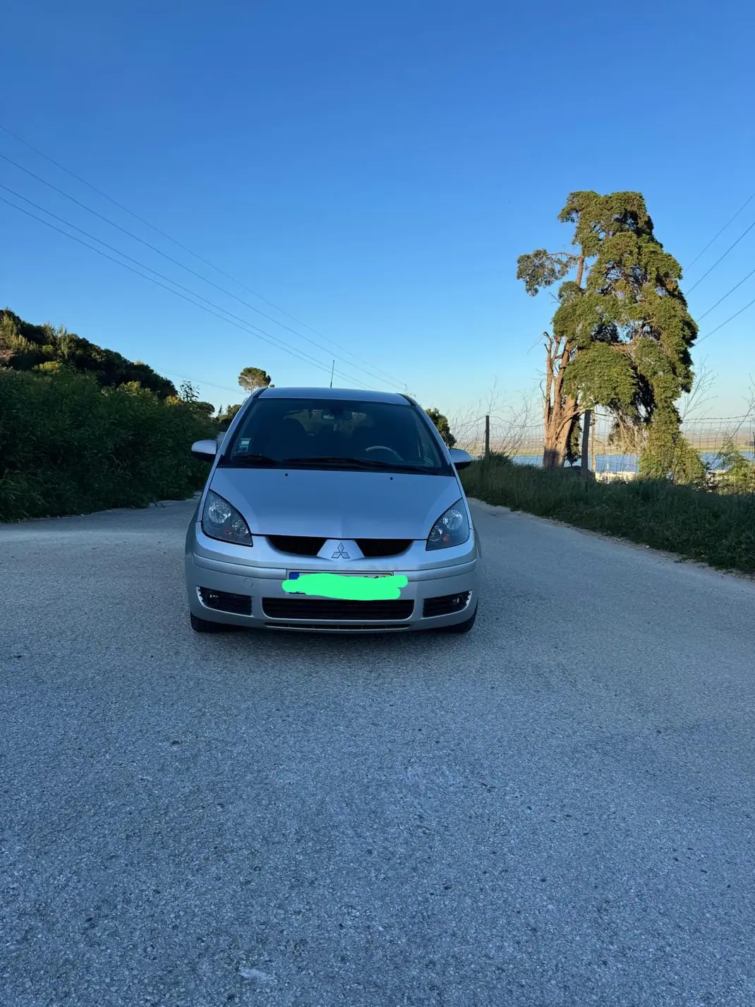 Mitsubishi Colt 2008 - 3000 EUR, 262000 km - AUTO.MOTO.pt - 262000km - foto 1 de 9