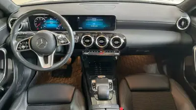 Mercedes-Benz A 180 2018 - 22250 EUR, 126000 km - AUTO.MOTO.pt - 126000km - foto 3 de 5