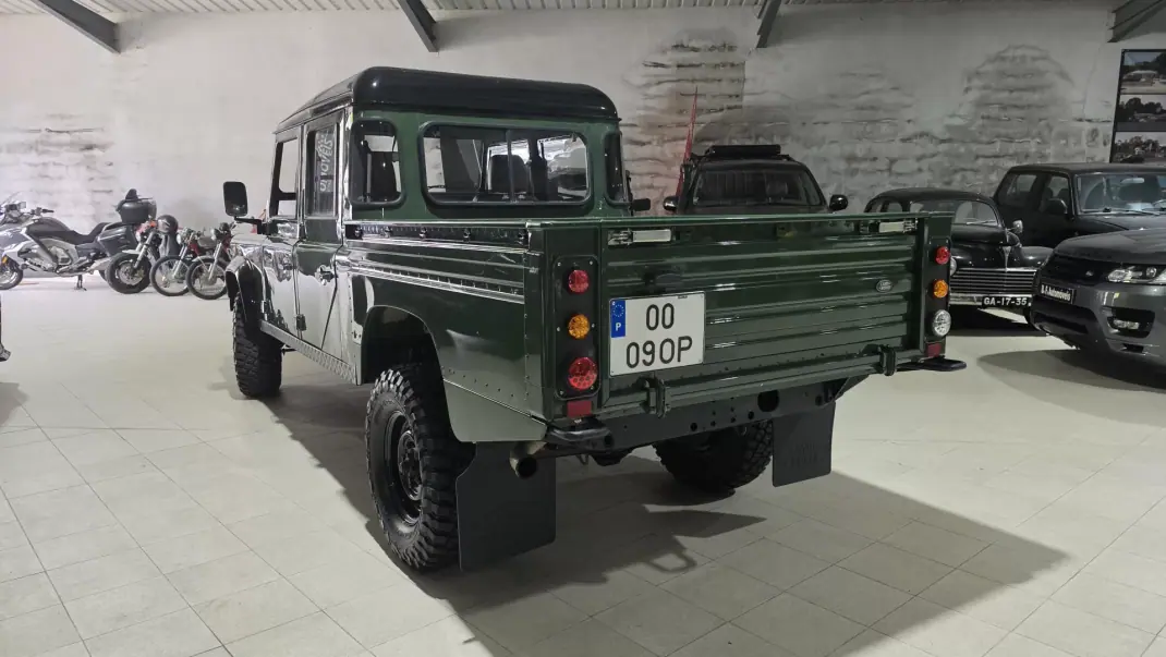 Land Rover Defender 1999 - 44500 EUR, 362319 km - AUTO.MOTO.pt - 362319km - foto 2 de 36