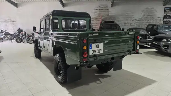 Land Rover Defender 1999 - 44500 EUR, 362319 km - AUTO.MOTO.pt - 362319km - foto 2 de 36