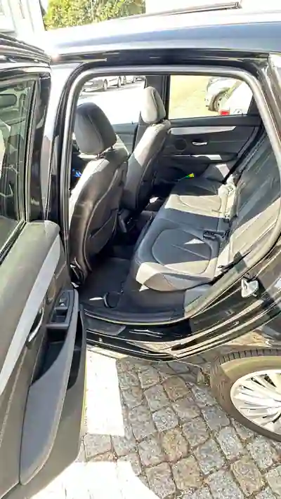 BMW 225xe Active Tourer 2016 - 17000 EUR, 116000 km - AUTO.MOTO.pt - 116000km - foto 12 de 14