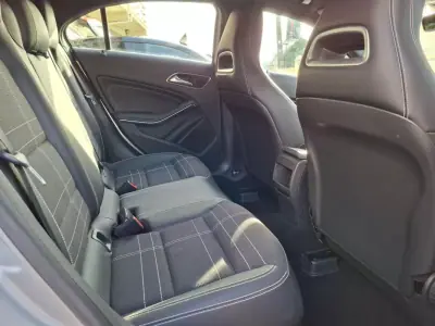 Mercedes-Benz A 180 2017 - 16900 EUR, 125000 km - AUTO.MOTO.pt - 125000km - foto 23 de 31