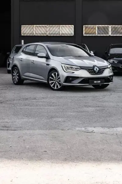 Renault Mégane 2021 - 16900 EUR, 108317 km - AUTO.MOTO.pt - 108317km - foto 25 de 25