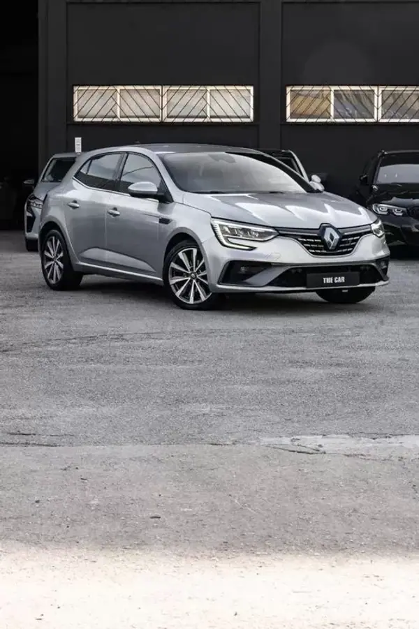 Renault Mégane 2021 - 16900 EUR, 108317 km - AUTO.MOTO.pt - 108317km - foto 25 de 25