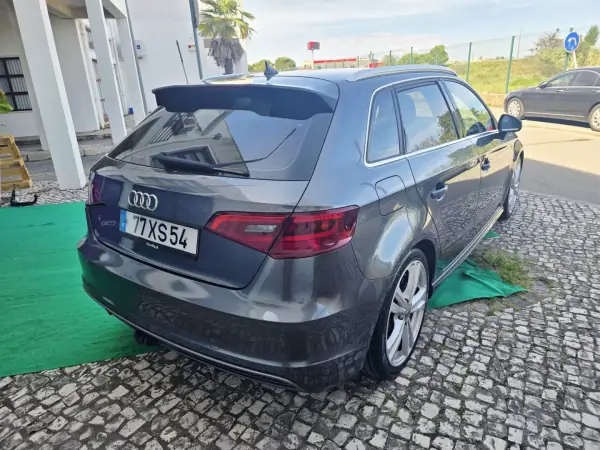 Audi A3 Sportback 2015 - 9950 EUR, 282000 km - AUTO.MOTO.pt - 282000km - foto 2 de 14