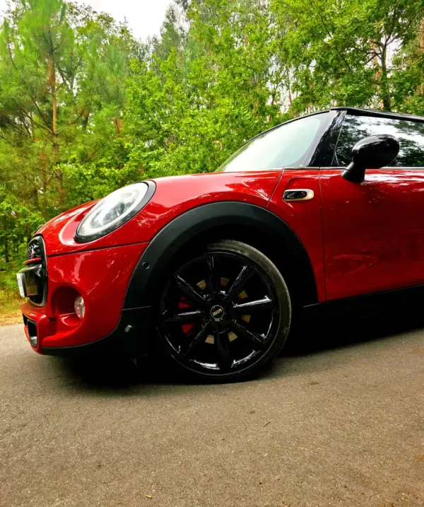MINI 3 Portas 2015 - 15990 EUR, 138000 km - 138000km - foto 23 de 39