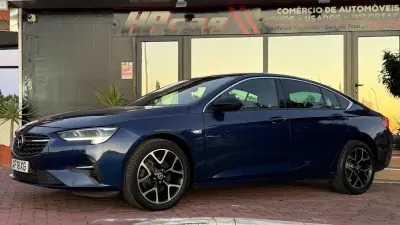 Opel Insignia Grand Sport 2021 - 14990 EUR, 169000 km - AUTO.MOTO.pt - 169000km - foto 24 de 38