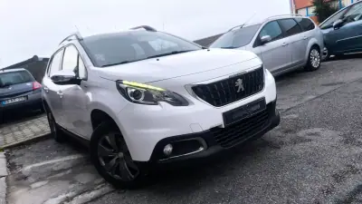 Peugeot 2008 2017 - 10900 EUR, 145000 km - AUTO.MOTO.pt - 145000km - foto 2 de 16