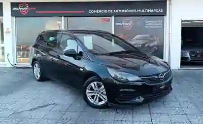 Opel Astra Sports Tourer 2020 - 11950 EUR, 157406 km - AUTO.MOTO.pt - 157406km - foto 2 de 13