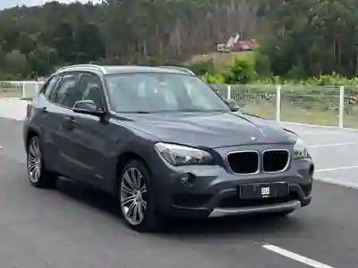 BMW X1 2014 - 13500 EUR, 208000 km - AUTO.MOTO.pt - 208000km - foto 2 de 17