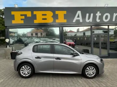 Peugeot 208 2020 - 14900 EUR, 86690 km - AUTO.MOTO.pt - 86690km - foto 7 de 12