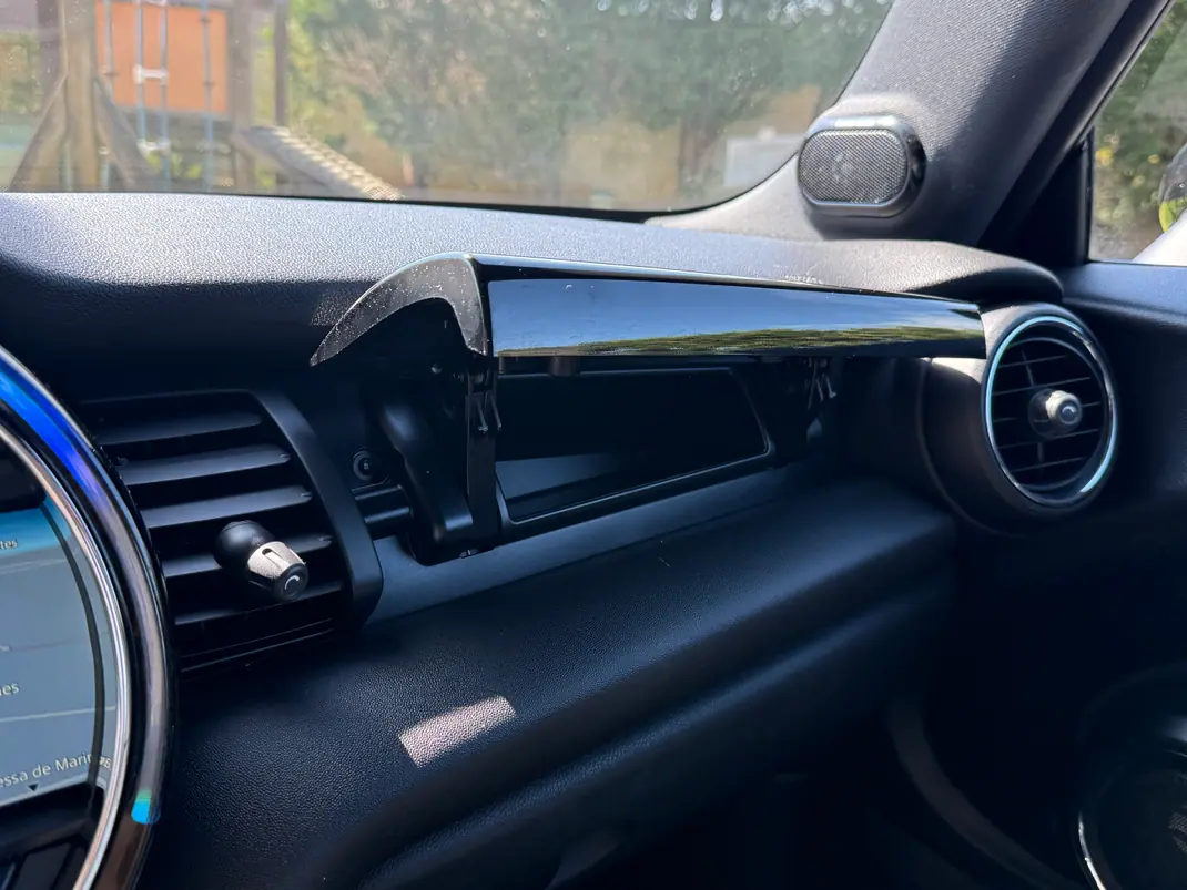 MINI Cooper S 2015 - 21999 EUR, 155500 km - AUTO.MOTO.pt - 155500km - foto 9 de 15