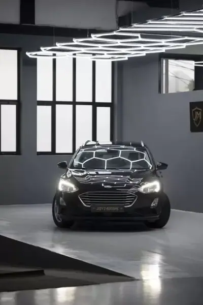 Ford Focus 2021 - 13850 EUR, 196506 km - AUTO.MOTO.pt - 196506km - foto 5 de 42