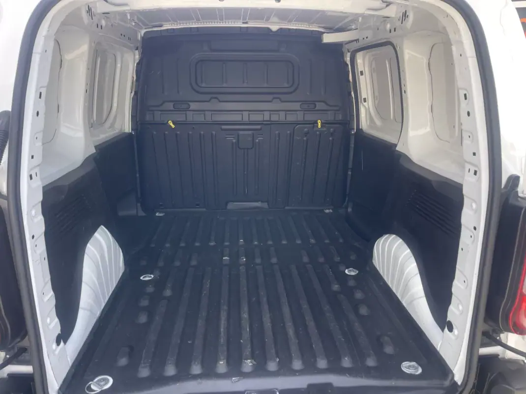 Toyota Proace City Verso 2021 - 16950 EUR, 84847 km - 84847km - foto 8 de 14
